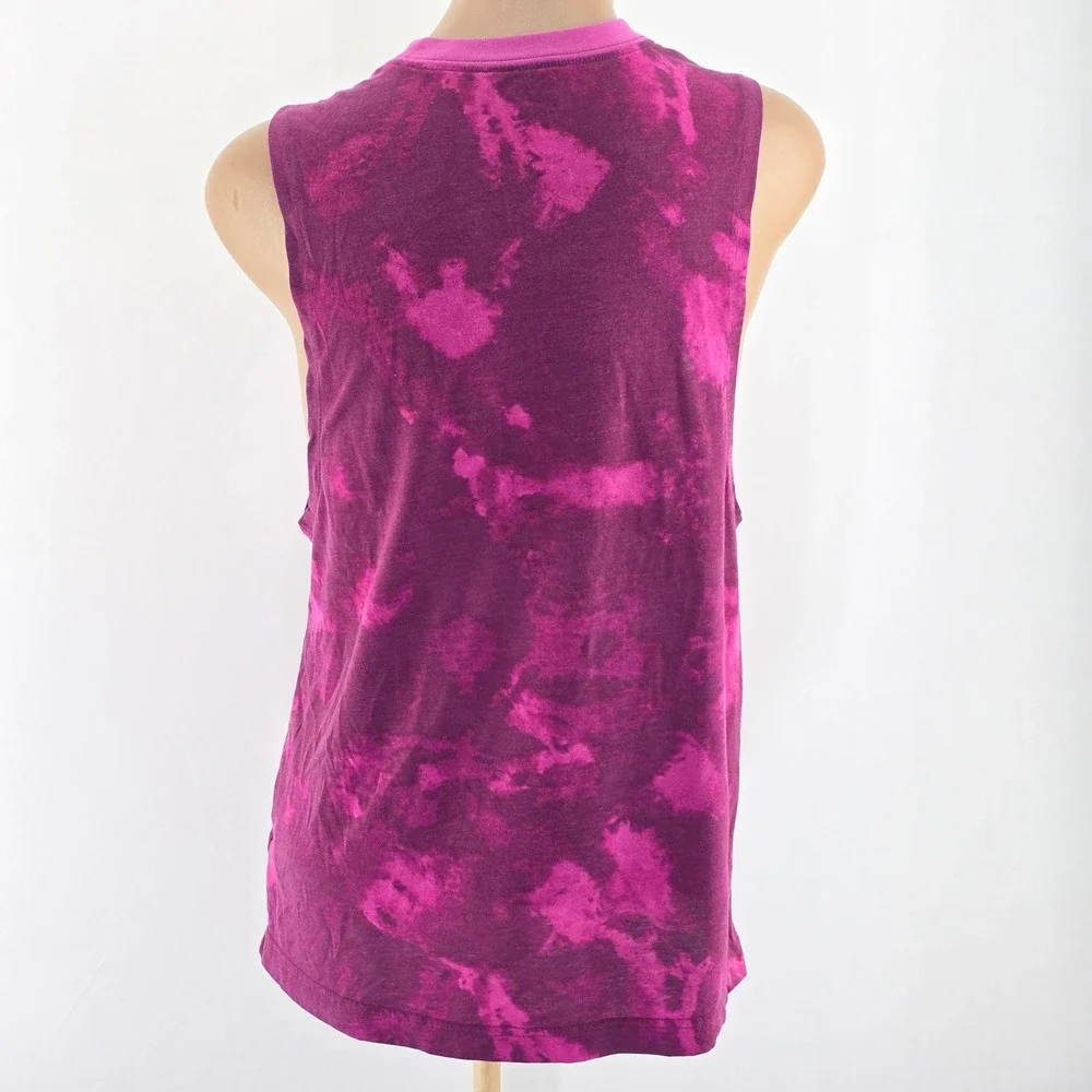 Nike Muscle Tank Top Womens Small Pink Tie Dye Futura Logo BV8238-623 Sportswear
